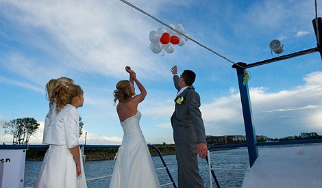 Trouwen op een boot - huwelijksbootje